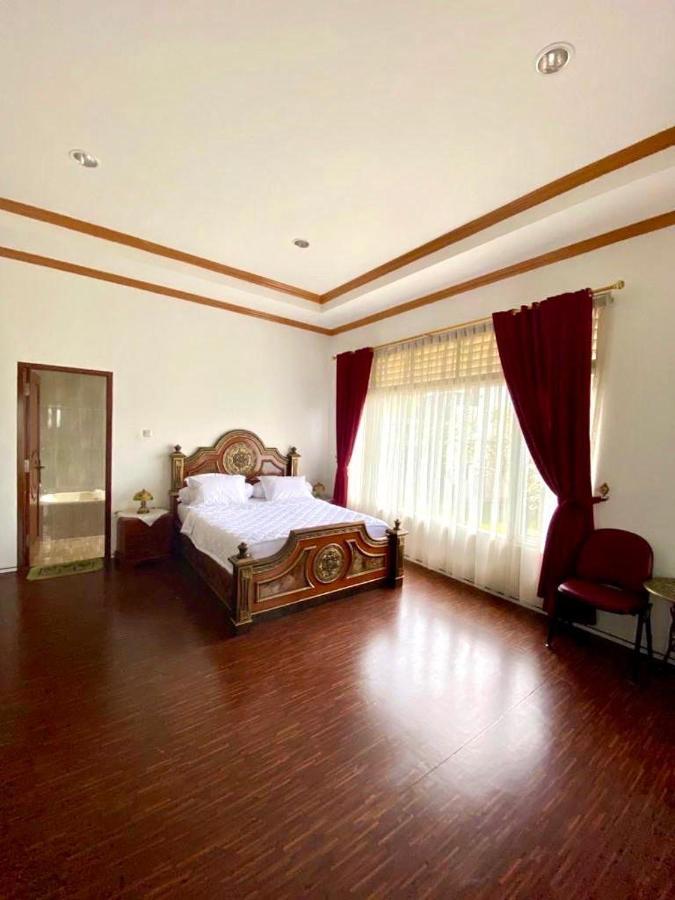 Villa Bukit Berkat Bogor Esterno foto