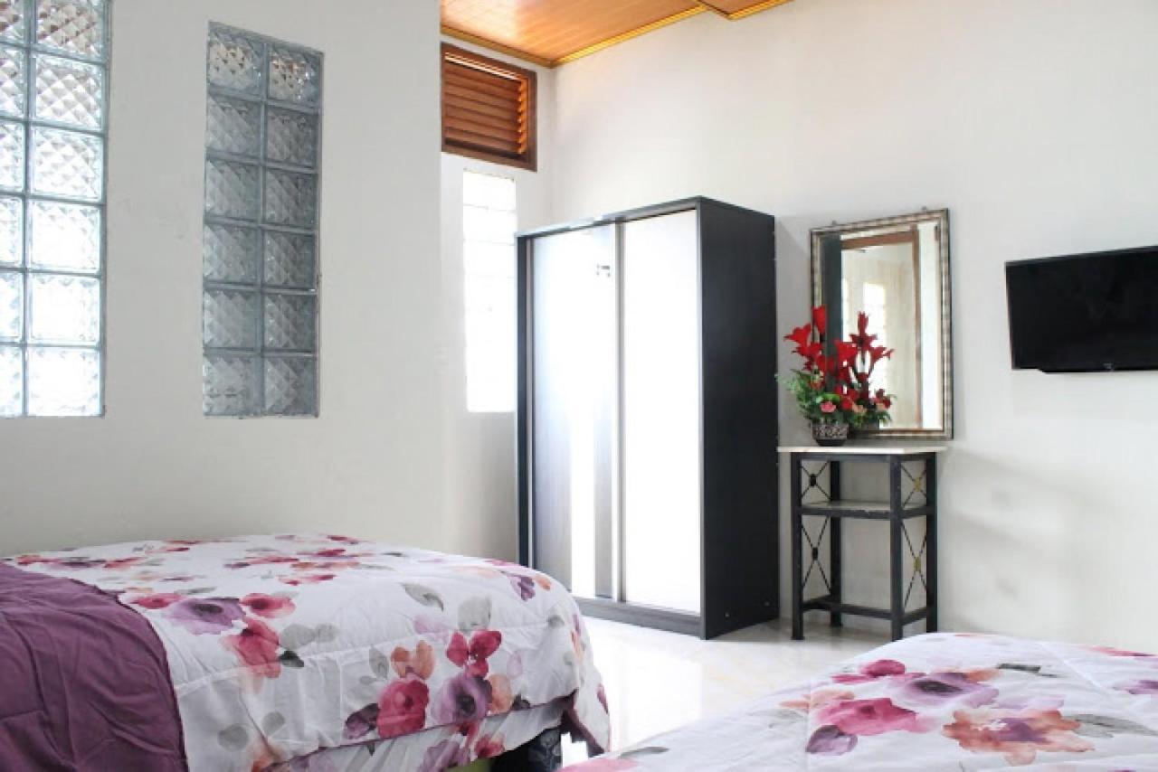 Villa Bukit Berkat Bogor Esterno foto